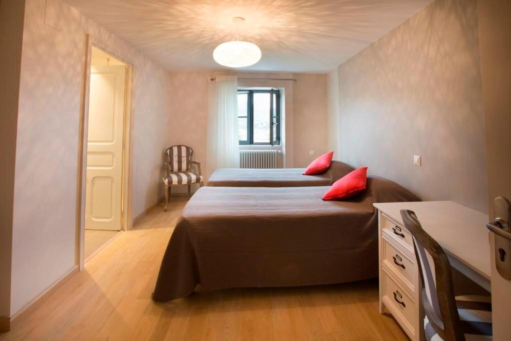 La Maison De Siloe Villefranche-de-Rouergue Bagian luar foto