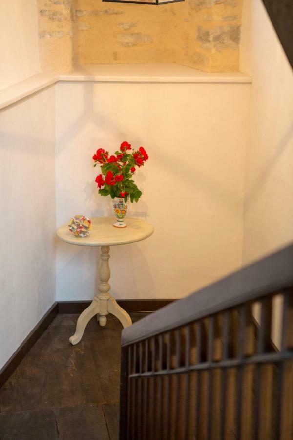 La Maison De Siloe Villefranche-de-Rouergue Bagian luar foto